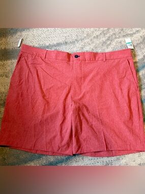 Izod Men's Crimson Hybrid Performance Shorts, size 46